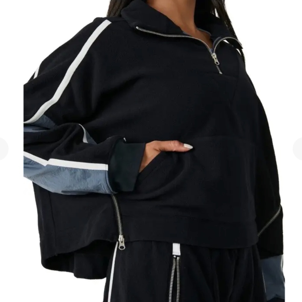 🆕 Free People FP Movement Arena Pullover - Picture 4 of 7